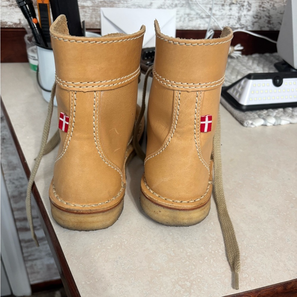 Stylish Tan Lace-Up Women's Boots
